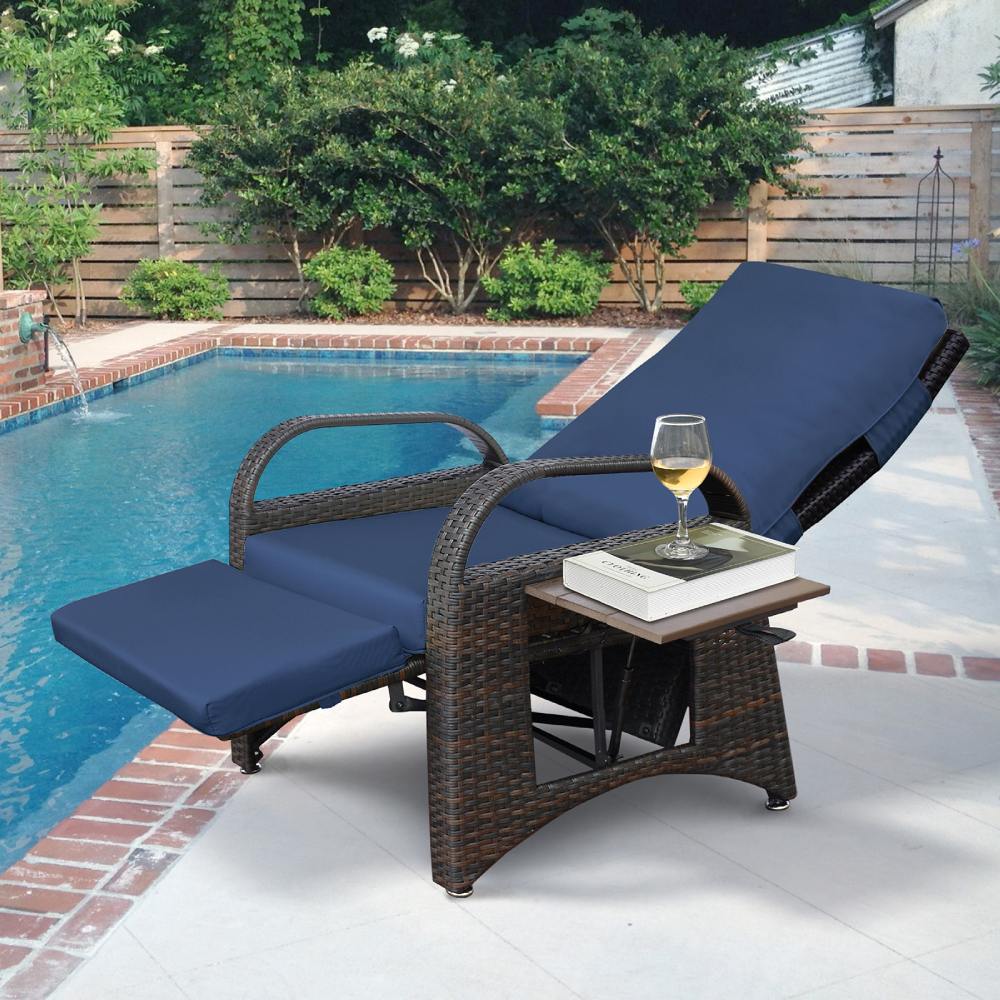 Outdoor patio discount chair with cushions